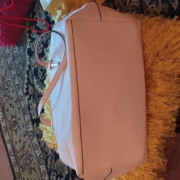 Kate Spade Leather Tote. - Picture 16 of 16